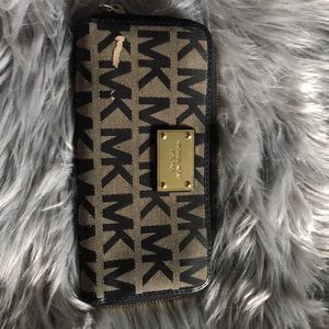 Michael Kors wallet